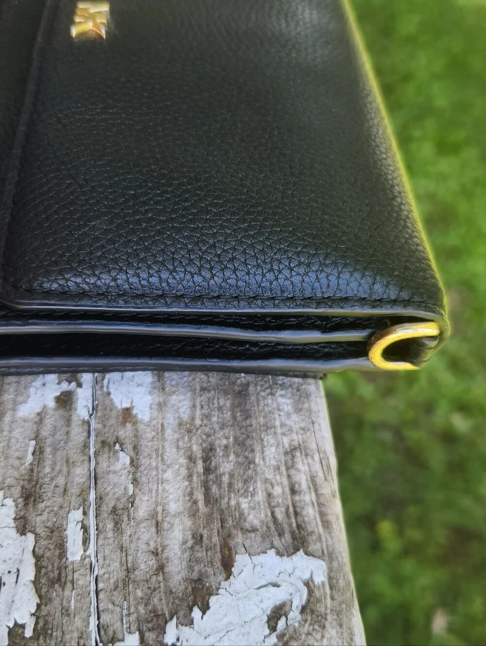 Michael Kors Black Pebbled Leather Crossbody Wallet EUC